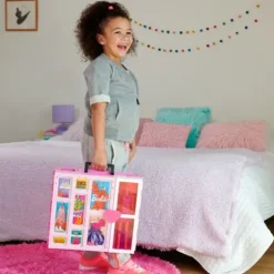 Poupee Barbie Et Coffret Dressing Deluxe